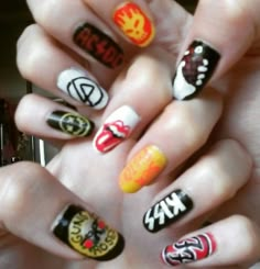 Rock Band Nails Offspring, AC/DC, Green Day, Linkin Park, Nirvana, Rolling Stones, Sex Pistols, KISS, Guns N Roses, Foo Fighters Band Acrylic Nails, Linkin Park Nails, Rock Band Nails, Green Day Nails, Foo Fighters Nails, Kiss Band Nails, Band Nails Rock