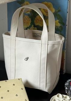 Affordable Neutral Tote Bag, Chic Neutral Tote Beach Bag, Beachy Everyday Tote Bag, White Coastal Tote Bag, Bach Party Totes, Bachelorette Ideas, Personal Style Inspiration, Shopping Trip, Gift Guide