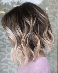 Short Wavy Hairstyles, Hair Colour Design, Kardashian Hair, Balayage Blonde, Short Brown Hair, Haircut Designs, Wavy Hairstyles, Beautiful Hair Color, Hairstyles Women