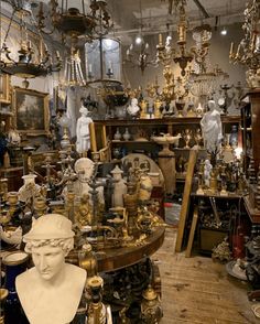 a room filled with lots of different types of items