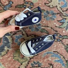 Converse Baby Sneakers, Navy, Bnwot. Super Cute Baby Gift, Adorable Photo Ops, Easy To Put On. Baby Converse Outfit, Infant Sneakers, Converse Baby, Shoes Converse, Kids Converse, Baby Sneakers, Baby Walker, Converse Shoes