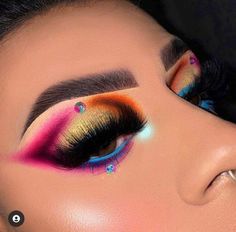 Bright Color Makeup Looks, Eyelash Makeup Look, Brow Freeze, Eyelash Makeup, Plouise Makeup, Bright Eye Makeup, Bold Eye Makeup, Plouise Makeup Academy, Carnival Makeup