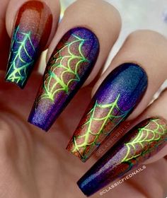 Halloween Spider Web Nail Designs, Black With Foil Nails, Scary Nails Designs, Blacklight Nails, Glamgoth Nails, Ongles Halloween, Spider Web Nails, Web Nails, Nails For Halloween