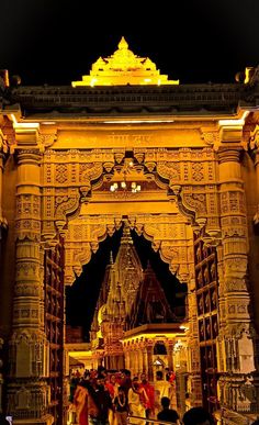 Kashi Vishwanath Temple, Kashi Vishwanath, Maharaja Ranjit Singh, Ranjit Singh, Nature Story, Travel Picture Ideas, Peace Illustration, Golden Temple