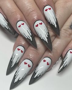 𝕰𝖑𝖎𝖘𝖊 𝕷𝖔𝖗𝖊 | ��❤️ Mesmerized by that Boo-ty 👻 Original design by yours truly 🥰 please tag me in your recreations so I can see them!… | Instagram Horror Nails, Spooky Nails, Nail Art Halloween, Witchy Nails, Goth Nails, Nail Stuff, Halloween Nail Designs, Halloween Nail, Halloween Nail Art