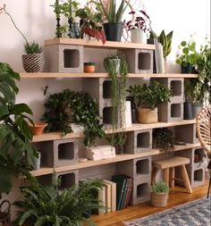 Cinder Block Furniture, House Plants Decor, Outdoor Kitchen Design, Dream House Decor, 인테리어 디자인, Summer Decor, Outdoor Kitchen, Porch Decorating, Home Deco