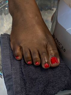 Red Toe Nails Black Women, Dark Red Toe Nails, Red Pedicure Toenails, Short Pedicure, Red Toes Pedicure, Red French Tip Toes, Summer Bucketlist 2023, Red Toes Nails, Natural Toenails