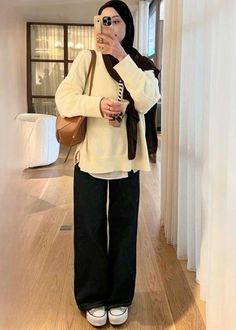 #fits #outfits #style #oversized #like #hijab #like Comfortable Hijab Outfits, Classy Modest Outfits Hijab, Hijabi Flannel Outfit, Chic Hijabi Outfits, Comfy Hijabi Fits, Everyday Hijab Outfit, Outfits For Hijabi Girl, Outfits Ideas For Hijab