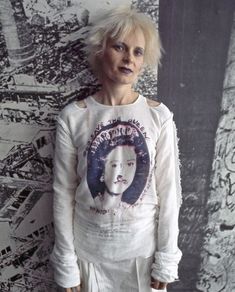 Jonny Rotten, Vivienne Westwood Punk, Vivienne Westwood Fashion, 70s Punk, God Save The Queen, Punk Culture, Charlotte Gainsbourg, Tim Walker, Design Moda