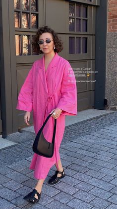 Minimal Maxi Dress, Summer Dresses Street Style 2023, Kimono Fashion Street Style Casual, Look Kimono, Life In North Korea, Linen Fashion, Rare Pictures, Modest Fashion Outfits