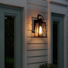 a light that is on the side of a house