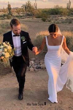 Fitted Square Neckline Wedding Dress Simple Beach Wedding Dresses, Gown For Bride, Square Neckline Wedding Dress, Square Neck Wedding Dress, Bride 2024, Neckline Wedding Dress, Simple Beach Wedding, Simple Wedding Dress Beach, Timeless Wedding Dress