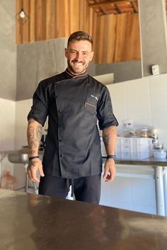 Chef Outfit Men, Chef Coat Design Men, Chef Uniform Design Men, Chef Coat Design, Bar Uniform, Food Logo Design Inspiration