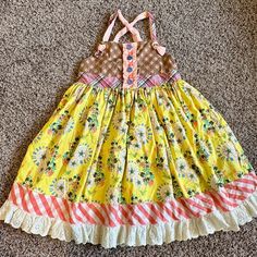 Nwt Matilda Jane Perfect Day Knot Dress - Girls Sz 8. Cross Back Floral Tunic Dress. Super Cute Eyelet Cutout At Bottom Yellow, Coral, Green Playful Yellow Dress For Dress-up, Fitted Yellow Playful Dress, Yellow Floral Print Dress For Dress-up Occasions, Yellow Floral Print Dress For Dress-up, Cute Yellow Sundress With Ruffles, Yellow Dresses With Floral Print For Dress-up, Cute Yellow Ruffled Sundress, Yellow Sleeveless Dress For Play, Yellow Summer Play Dress