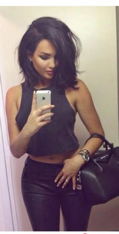 Natalie Halcro, Haircut Styles For Women, Short Haircut Styles, Styling Tricks, Wigs Synthetic, Trendy Hair, Long Bob, Cortes De Cabello, Bob Wigs