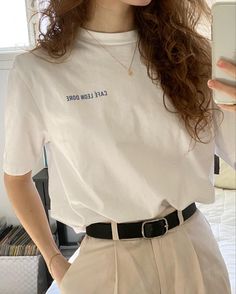 White Polo T Shirt Outfit Women, Instagram Vs Reality, Simple Casual Outfits, Black White Outfit, Causal Outfits, Korean Fashion Dress, Aesthetic Shirts, Classy Work Outfits, Stylish Work Outfits