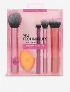 Essential Makeup Brushes, Real Techniques Brushes, Travel Gift Set, Makeup Brush Kit, Makeup Wishlist, Blush Highlighter, Real Techniques, Beauty Sponge