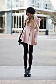 Fun Fits, Mode Rose, Cozy Outfits, Winter Lookbook, Trendy Street Style, Pink Coat, Cute Winter Outfits, 8 Months, Winter Weather