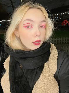 Розовый макияж, розовые стрелки, розовая тушь Pink Makeup, Lip Makeup, Eye Makeup, Makeup, Pink, Make Up