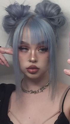 Alt Space Buns, Pastel Goth Hairstyles, Alt Hair Color Ideas, Cool Toned Skin, Cool Tone Hair, Red Halo Hair, Hair Colors For Pale Skin, Cool Tone Hair Colors, Colors For Pale Skin