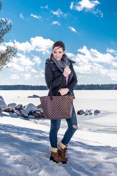 Ugg Adirondack Boots Outfit Winter, Ugg Adirondack Boots, Adirondack Ugg Boots, Essential Shoes, Winter Hiking Boots, High Low Fashion, Ugg Adirondack, Jolynne Shane