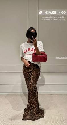 Dressing Classy Black Women, Classy Concert Outfit Ideas Black Women, How To Style Leopard Print Dress, Moneybagg Yo Concert Outfit, Fall Leopard Outfits, Fashion Inspo Outfits 2024 Autumn, Luxury Look Outfit Woman, Black And White Skirt Outfit Ideas, Cheetah Print Heels Outfit