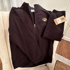 Brand New Boys Mizzou Fleece! Boys Xl Fits Like 18/20. Black Fleece Outdoor Tops, Black Fleece Tops For Outdoor, Unc Sweatshirt, Florida Gators Hoodie, Alabama Sweatshirt, Tiger Girl, Iowa Hawkeye, Girls Cuts, University Of South Florida