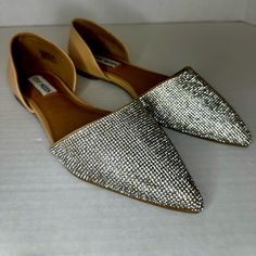 Steve Madden Genius D’orsay Rhinestone/Suede Flats Size 8m. New Without Tags Or Box. Never Worn; See Photos. Questions? Leave A Comment Below. Chic Evening Flats With Rhinestones, Glamorous Spring Formal Flats, Spring Formal Flats With Rhinestones, Evening Flats With Rhinestones And Pointed Toe, Elegant Leather Flats With Rhinestones, Chic Rhinestone Party Flats, Formal Closed Toe Flats With Rhinestones, Chic Embellished Party Flats, Formal Pointed Toe Flats With Rhinestones