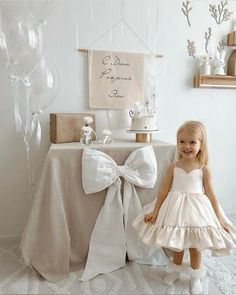 Baby Birthday Photoshoot, Baby Birthday Themes, Cute Birthday Ideas, Girl Birthday Themes, February 8, Baby Party, Birthday Photoshoot, Princess Birthday