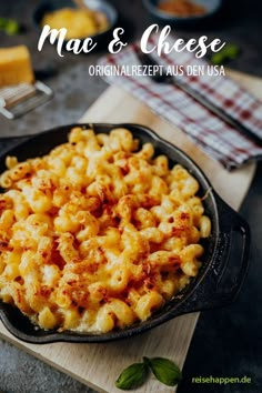 macaroni and cheese in a cast iron skillet