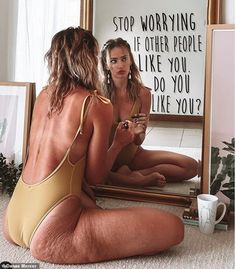 Model reveals how influencers REALLY take bikini pictures | Daily Mail Online Modele Fitness, Real Bodies, Normal Body, Body Confidence, Body Love, Loving Your Body, Body Image, Body Positivity, Influencer