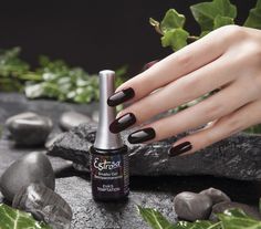 #Unghie in smalto gel #semipermanente viola scuro firmate #Estrosa #nail #nailart #unghie Nail Trend, Nail Trends, Nail Polish, Nail Art, Nails, Art