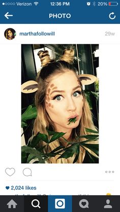 Giraffe hair and makeup Jungle Costume, Make Carnaval, Animal Makeup, Cute Halloween Makeup, Animal Costumes, Halloween 2016, Jungle Party, Spirit Week