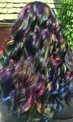 Colourful Hair Extensions, Dyed Hair Multicolor, Oil Spill Hair Dye, Oil Spill Hair Color, Fantasy Hair Colors, Dark Colorful Hair, Hair Dye Patterns Ideas, Cool Dyed Hair Ideas, Colorful Hair Dye Ideas