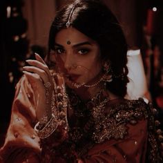 Fem Aesthetic, Royal Indian, Desi Love, Indian Princess, Queen Aesthetic, رعب نفسي