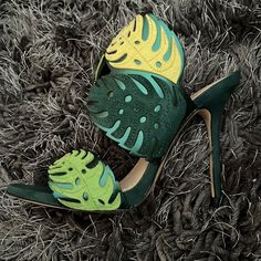 The Photos Say It All: Zara Green Pointed Toe Heels, Zara Green Heels For Evening, Green Summer Heels By Zara, Green Zara Heels For Summer, Zara Green Heels For Summer, Zara Green High Heels, Zara Green Summer Heels, Green Open Toe Zara Sandals, Zara Green Open Toe Sandals