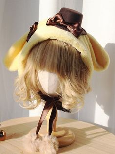 This price is for a hat, others are not included.  The bow and mini hat are detachable. Winter Party Hats With Bow, Cute Adjustable Hat With Bow, Cute Winter Hat With Short Brim, Cute Yellow Winter Hat, Harajuku Style Adjustable Party Hat, Cute Adjustable Mini Hat With Curved Brim, Cute Adjustable Mini Hats With Curved Brim, Cute Brown Brimmed Hat, Cute Yellow Adjustable Hat