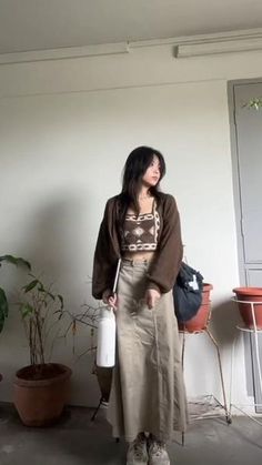 Rok Outfit, Korean Outfit Street Styles, Long Skirt Outfits, Soft Jeans, Everyday Fashion Outfits, Casual Day Outfits, Quick Outfits, Easy Trendy Outfits, Modest Fashion Outfits