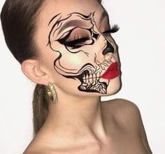 Maquillage Halloween Simple, Makeup Bold, Halloweenský Makeup, Halloween Makeup Diy, Halloween Makeup Pretty, Halloween Eye Makeup, Face Art Makeup, Sugar Skull Makeup, Halloween Makeup Inspiration