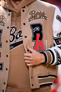 Flaunt Magazine, Burberry T Shirt, Cool Outfits For Men, Letterman Jacket, Dressed To Kill, Hoodie Outfit, Sneakers Men Fashion