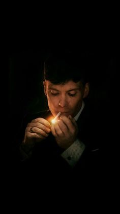 Peaky Blinders Thomas, Lighting, Pins