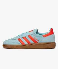 The HANDBALL SPEZIAL W item  by  adidas which is part of the Fall Winter 2024 collection, is now available at SVD. Handball Spezial Blue, Colorful Adidas, Women's Handball, New Balance 998, Adidas Handball Spezial, Retro Trainers, Adidas Handball, Adidas Samba Og, Baskets Adidas