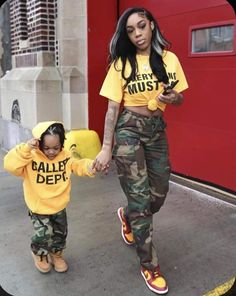 Camo Family Pictures, Mommy And Me Outfits Boy, Kings Outfit, Cute Outfits With Leggings