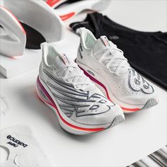 Get ready to join this fun and lovely race with New Balance Fresh Foam.
#Affiliate 🔗 in bio 🔍  2608



#NewBalance
#NewBalanceFuelCellWhite
#NewBalanceWhite
#WhiteSneakers
#TwinkleWithYou
#AutumnTrends2023
#SpringTrends2023
#SummerTrends2023
#Twinkle2608 New Balance Fuel Cell, New Balance White, Running Wear, Fuel Cell, Running Fashion, Sneakers Men Fashion, Man Running