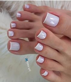 Classy Almond Nails, Nail Polish Art Designs, Feet Nail Design, Gel Toe Nails, Acrylic Toe Nails, Cute Toe Nails, Toe Nail Designs, Pedicure Nail Art, Pretty Acrylic Nails