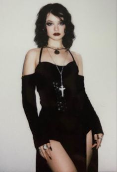 Black gothic dress outfit Goth 90s Fashion, Goth Date Night Outfit, Gothic Dress Outfit, Subtle Goth Outfit, 90s Goth Outfits, 90s Goth Fashion, 70s Goth, Black Gothic Dress