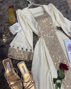 Baju Kahwin, O J Simpson, Mini Dress Outfit, Stile Hijab, White Mini Dress Outfit, Love Triangle, Fashion Top Outfits, Modest Dresses Casual