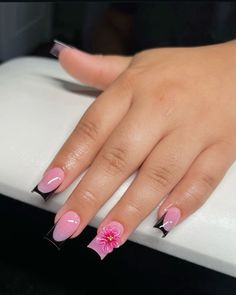 Name Nails Boyfriend, Gel Nails Black Women, Shorties Nails, Acrylic Toe Nails, Nagel Tips, Colored Acrylic Nails, French Tip Acrylic Nails