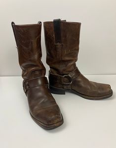 Vintage Brown Leather Frye Harness Boots /size Approx 11-12/ Motorcycle Cowboy Square Toe - Etsy Vintage Leather Boots Mens, Vintage Boots Men, Retro Leather Boots With Square Toe, Vintage Square Toe Boots, Motorcycle Cowboy, Masculine Brown Leather Boots, Cowboy Boots Men, Vintage Brown Leather Moto Boots, Rugged Style, Cowboy Boots Brown