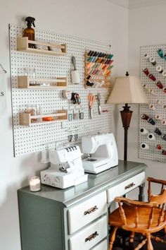 small sewing room organization ideas Sewing Closet Ideas Small Spaces, Small Sewing Corner, Sewing Organization Ideas, Organization Ideas For Small Spaces, Small Sewing Space, Sewing Supplies Organization, Sewing Nook, Learning To Sew